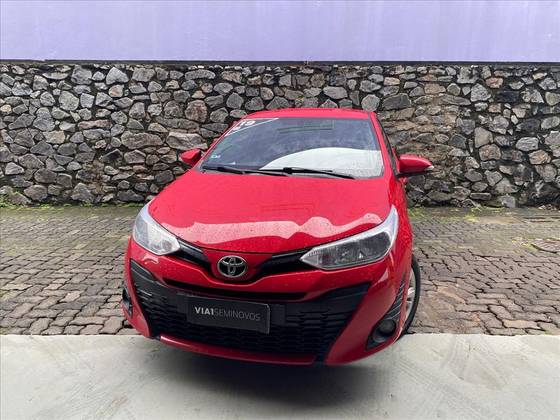 TOYOTA YARIS 1.3 16V FLEX XL PLUS TECH MULTIDRIVE TOYOTA YARIS 1.3 16V FLEX XL PLUS TECH MULTIDRIVE